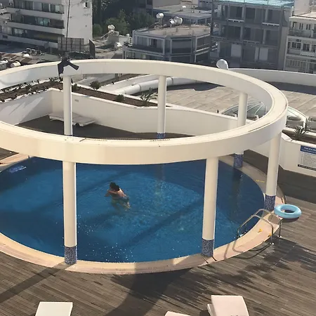 Apartment Finikoudes Luxury *