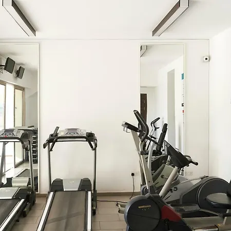Finikoudes Luxury Apartment
