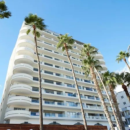 Apartment Finikoudes Luxury *