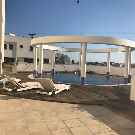 Finikoudes Luxury Lejlighed