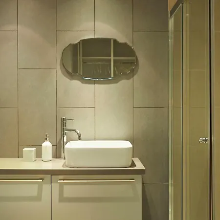 Finikoudes Luxury Апартаменты Ларнака